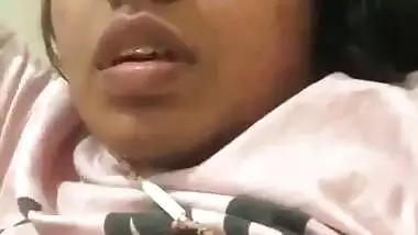 Desi Chubby Bhabhi Boobs Show On Livecam Show awesome indian porn